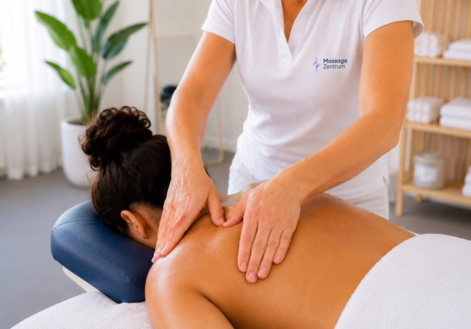 Behandlung der Schultermuskulatur – Massagepraxis in Baar