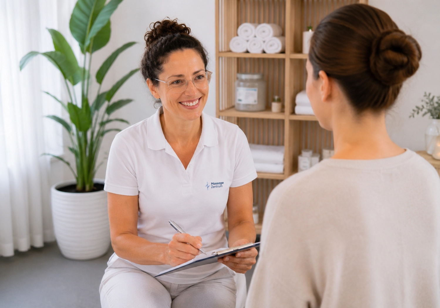 Medizinische Massage mit Befunderhebung im Massage Zentrum Baar